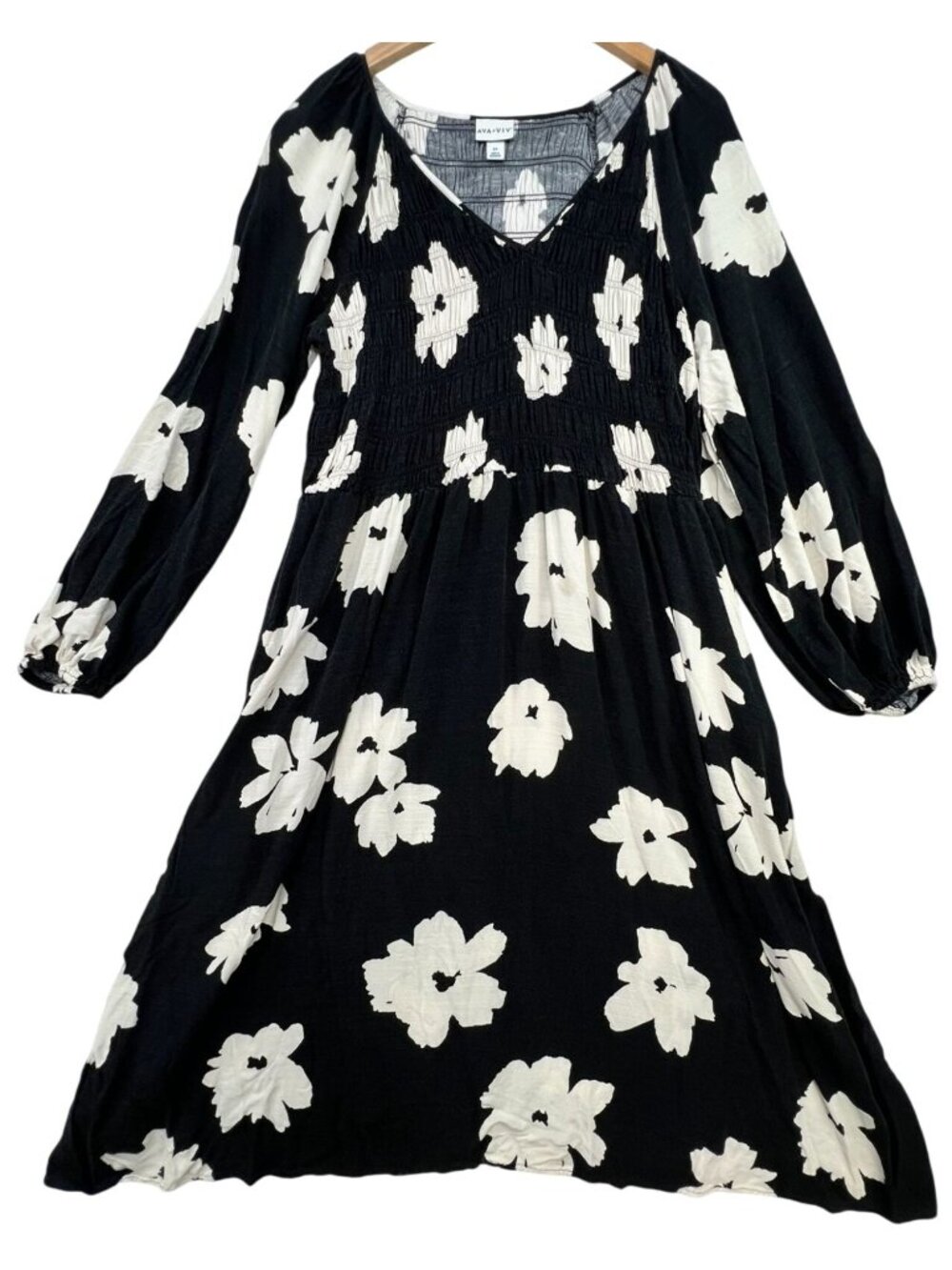 Ava & Viv Women's Smocked V Neck Midi Dress Balloon Sleeve 2X Black Cream Floral